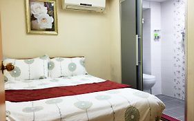 泰山賓館 (喜利大廈)